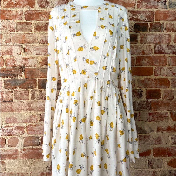 Free People Dresses & Skirts - Free People Floral Mini Dress